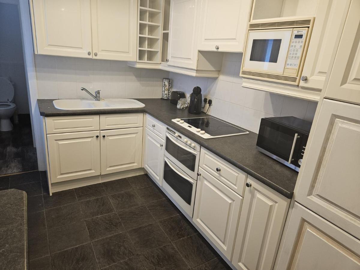 Leigh-On-Sea Retreat - 2 Bedroom Apartment Eksteriør bilde