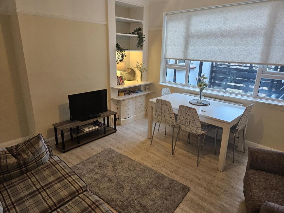 Leigh-On-Sea Retreat - 2 Bedroom Apartment Eksteriør bilde